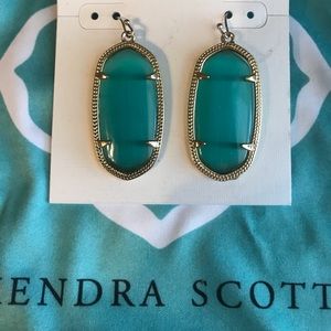 Kendra Scott - Emerald Cats Eye Elle’s